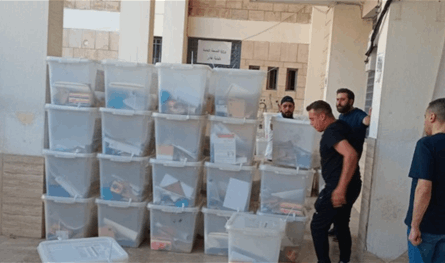 تحضيراً للانتخابات.. صناديق الاقتراع تصلُ إلى سرايا حلبا