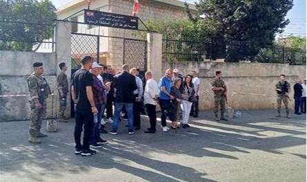 الرشاوى والإشكالات... عنوان &quot;العرس الديمقراطي&quot; في الشمال