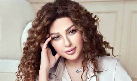 ميريام فارس تشعل مواقع التواصل بإطلالة جريئة بحمالة صدر فقط!