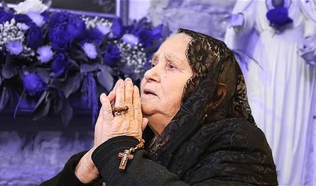 بالصورة... إليكم موعد دفن وتقبّل التعازي بالسيدة نهاد الشامي