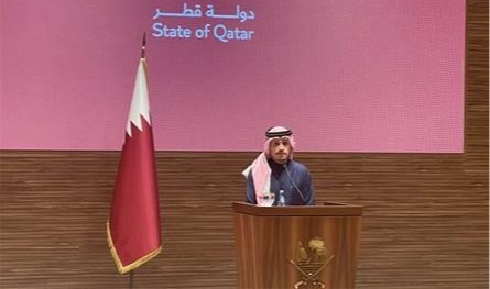 عن عرض الحكومة طائرة بملايين الدولارات لترامب.. هذا ما كشفه رئيس وزراء قطر