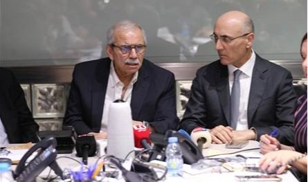 &quot;صندوق انتخابي مكسور&quot;.. هذا ما كشفه وزير الداخلية بحضور سلام
