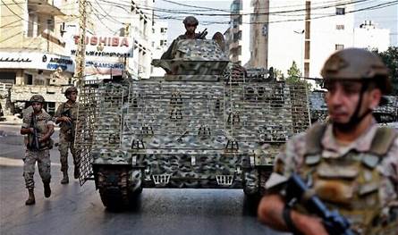 قوة من الجيش تُداهم بلدات بقاعية.. وتوقف مطلوبين