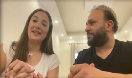 بالفيديو... ممثل لبنانيّ يتحدث عن وضع إبنه الصحيّ: &quot;قلت لمرتي ما تتأملي يعيش&quot;