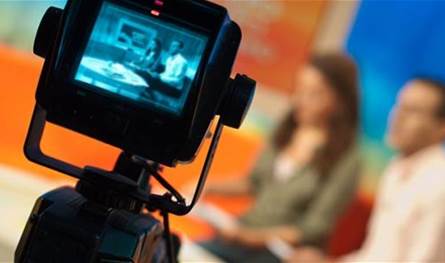 راتبها خياليّ... إعلاميّة لبنانيّة تكشف كم تتقاضى لتقديم برنامج شهير هذا ما قالته (فيديو)