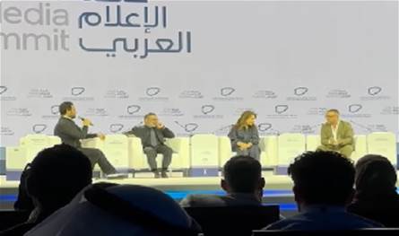 بعد 26 عاماً من الزواج... ممثل يؤكّد خبر إنفصاله عن زوجته: &quot;أنا سنغل&quot;