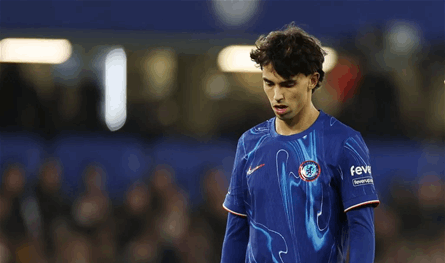 تشيلسي يعرض 14 لاعبًا للبيع استعدادًا لثورة صيفية كبرى