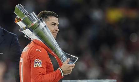 رونالدو لا يشيخ.. والبرتغال تعانق المجد مجددًا