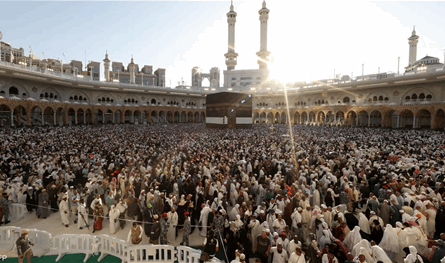 مئات الألوف يؤدّون طواف الوداع ويختتمون مناسك الحج