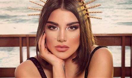 سينتيا صموئيل بأجرأ إطلالاتها: بطن مكشوف و&quot;تنورة طويلة&quot;.. شاهدوا كيف بدت (صور)