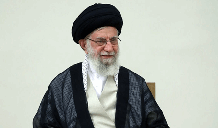 خامنئي في أوّل تعليق على الضربات الإسرائيلية: ليتوقعوا عقابًا شديدًا