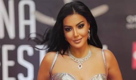 تزوجت 4 مرات.. هل ترتبط قريباً هذه الفنانة العربية الشهيرة للمرة الخامسة؟ (فيديو)
