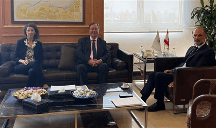 هذا ما بحثه وزير الأشغال مع السفيرين البريطاني والقطري