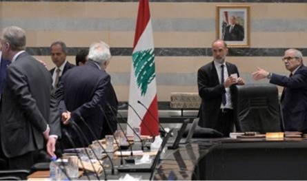 توتر داخل الحكومة بسبب كلام قاسم.. بري يجزم: &quot;الحزب&quot; لن يتدخل في الحرب