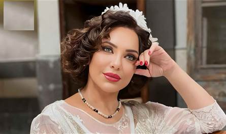 بعد تفجير كنيسة مار إلياس في دمشق.. هكذا علّقت سلاف فواخرجي (صورة)