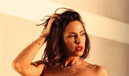 أمر خطير جدا.. فنانة لبنانية تُحذر من هذه اللعبة الشهيرة (فيديو)