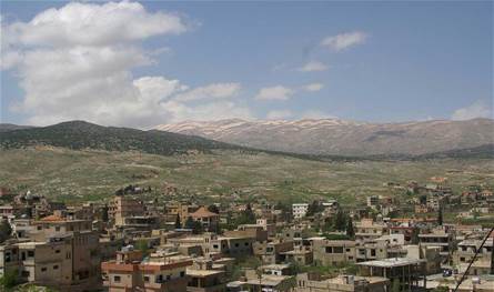 بالصور.. الجيش يوقف عدداً من الأشخاص في شمسطار