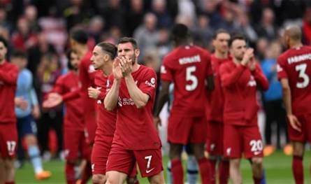 خبر حزين لعشاق كرة القدم.. وفاة لاعب ليفربول ومنتخب البرتغال في حادث مأسوي