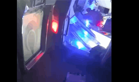 جنوبا.. هذا ما حصل مع سيارة إسعاف خلال الضربات الاسرائيلية (فيديو)