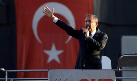 بتهم إهانة أردوغان والتحريض.. الادعاء التركي يحقق مع زعيم المعارضة 