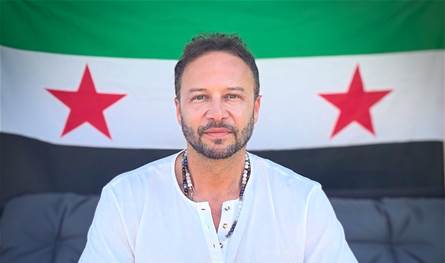 ممثل سوريّ شهير يُطلق تحذيراً عاجلاً: الوضع غير مبشر