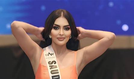 بعد تعرّضها للتشوّه.. ملكة جمال السعودية رومي القحطاني تُفاجئ الجمهور بلوك جديد (فيديو)